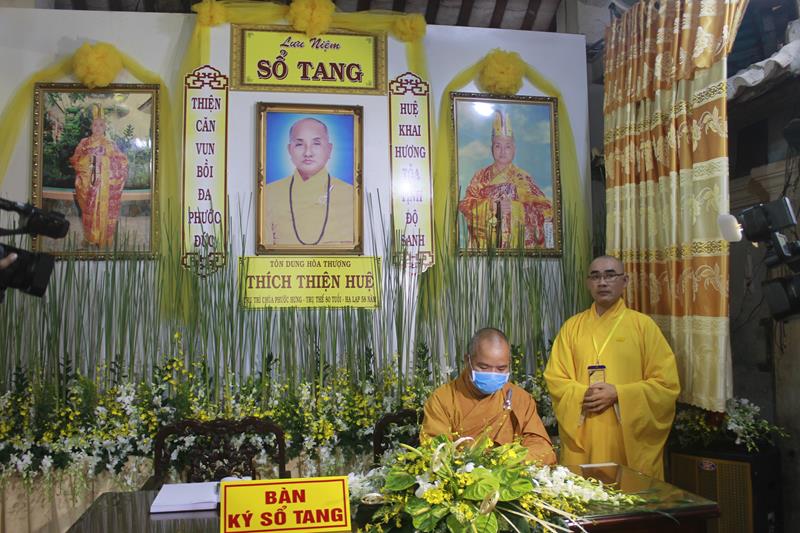 Đồng Tháp: Các đoàn viếng lễ tang cố Đại lão HT. Thích Thiện Huệ ngày thứ hai