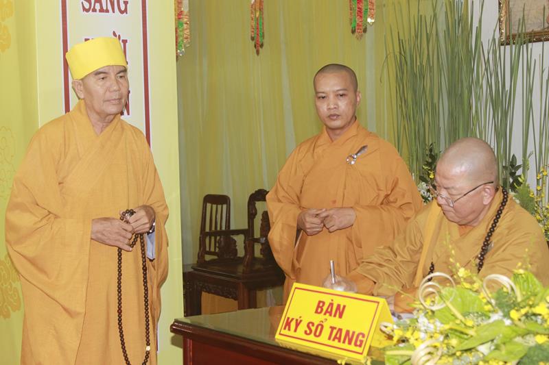 Đồng Tháp: Các đoàn viếng lễ tang cố Đại lão HT. Thích Thiện Huệ ngày thứ hai