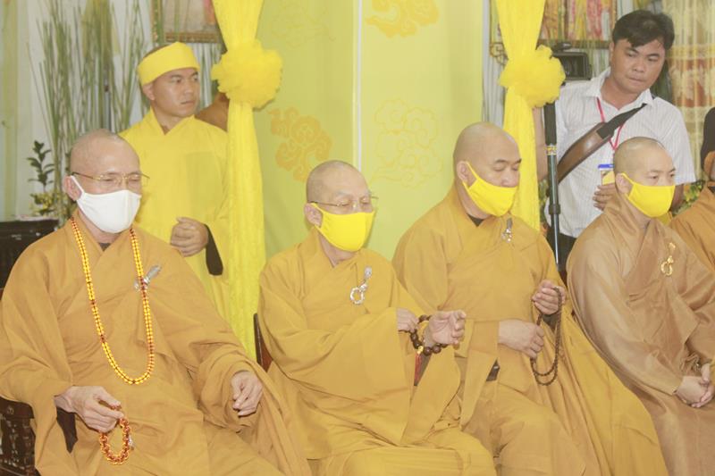 Đồng Tháp: Lễ truy niệm và phụng tống kim quan cố Trưởng lão HT. Thích Thiện Huệ nhập bảo tháp