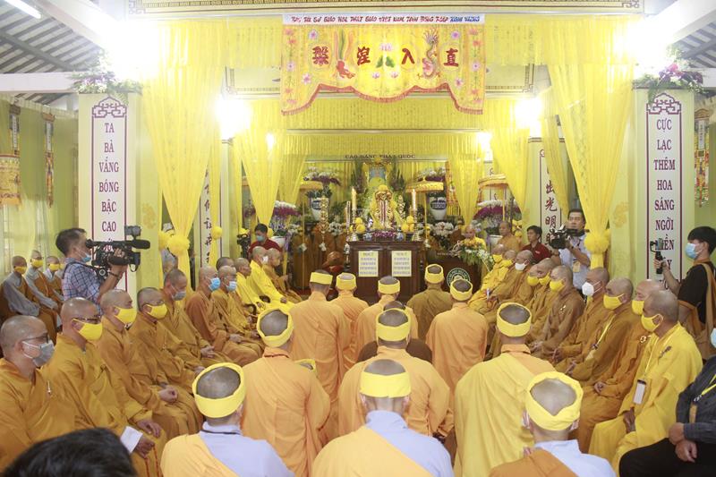 Đồng Tháp: Lễ truy niệm và phụng tống kim quan cố Trưởng lão HT. Thích Thiện Huệ nhập bảo tháp