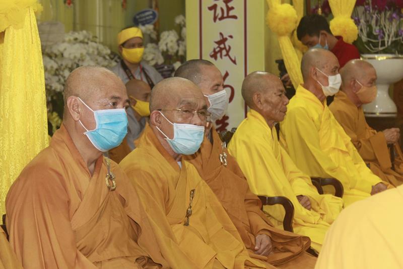 Đồng Tháp: Lễ truy niệm và phụng tống kim quan cố Trưởng lão HT. Thích Thiện Huệ nhập bảo tháp