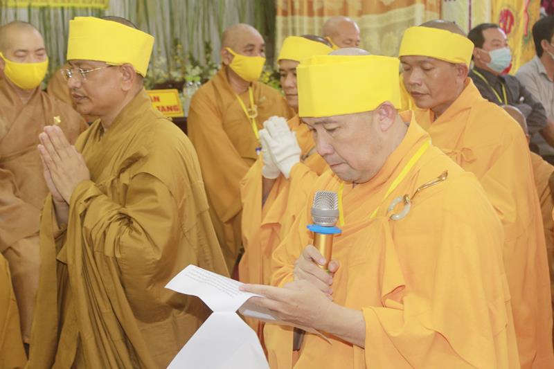 Đồng Tháp: Lễ truy niệm và phụng tống kim quan cố Trưởng lão HT. Thích Thiện Huệ nhập bảo tháp