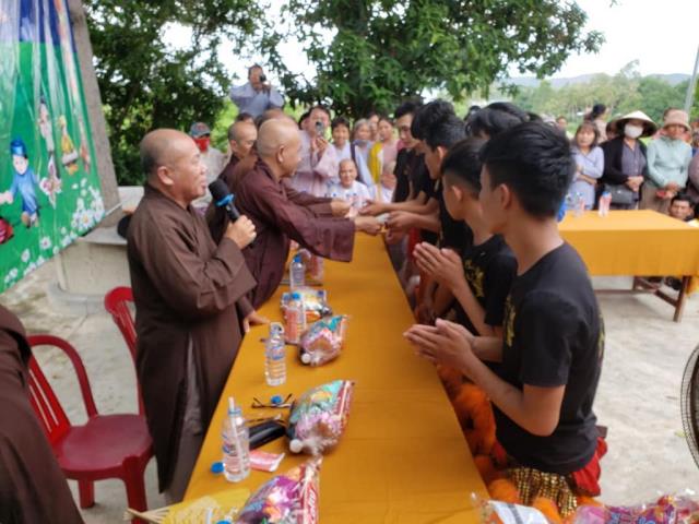 Trung thu đến với trẻ em nghèo