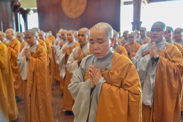 TP. HCM: LỄ TỰ TỨ TẠI TRƯỜNG HẠ HỌC VIỆN PHẬT GIÁO VIỆT NAM