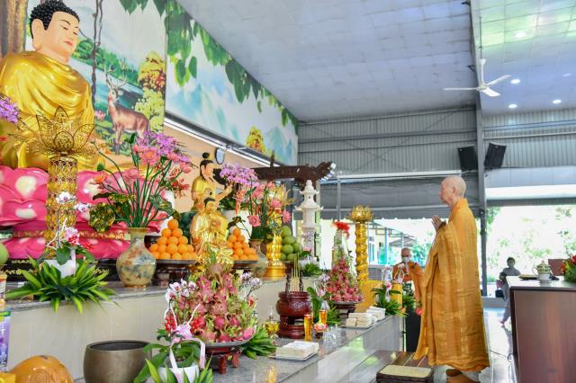 TP. HCM: LỄ TỰ TỨ TẠI TRƯỜNG HẠ HỌC VIỆN PHẬT GIÁO VIỆT NAM