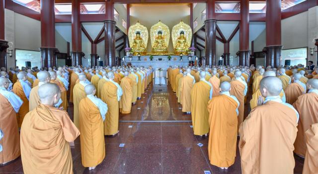 TP. HCM: LỄ TỰ TỨ TẠI TRƯỜNG HẠ HỌC VIỆN PHẬT GIÁO VIỆT NAM