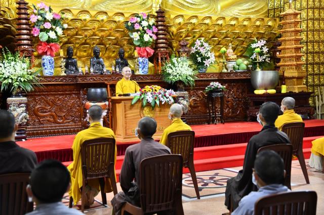 Khóa Tu Ngày An Lạc Online: Vượt Qua Tâm Lý Khủng Hoảng Trong Mùa Dịch Covid-19