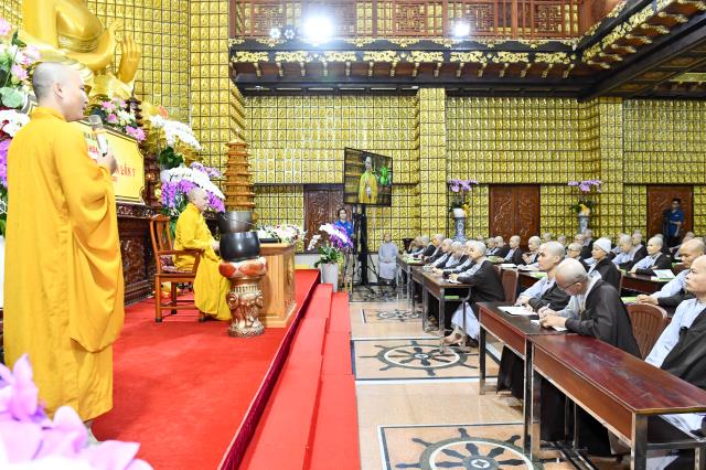 Hãy quay về &quot;tâm chói sáng&quot; - TT. Thích Đồng Thành