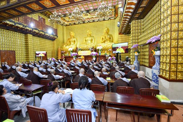 Hãy quay về &quot;tâm chói sáng&quot; - TT. Thích Đồng Thành