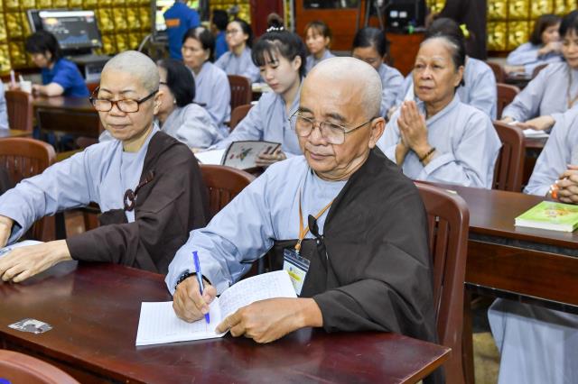 Hãy quay về &quot;tâm chói sáng&quot; - TT. Thích Đồng Thành