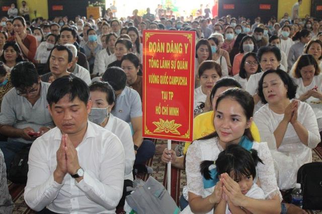Đồng Nai: Tổng lãnh sự Vương quốc Campuchia - Malaysia - Hoàng gia Thái Lan dự lễ dâng Y Kathina tại Thiền viện Phước Sơn