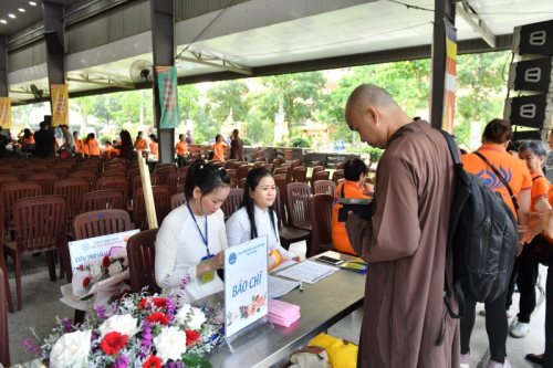 Tổng Kết Chương Trình Hỗ Trợ Lễ Tốt Nghiệp Và Khai Giảng Năm Học 2020  Học Viện PGVN TP. HCM (C255)