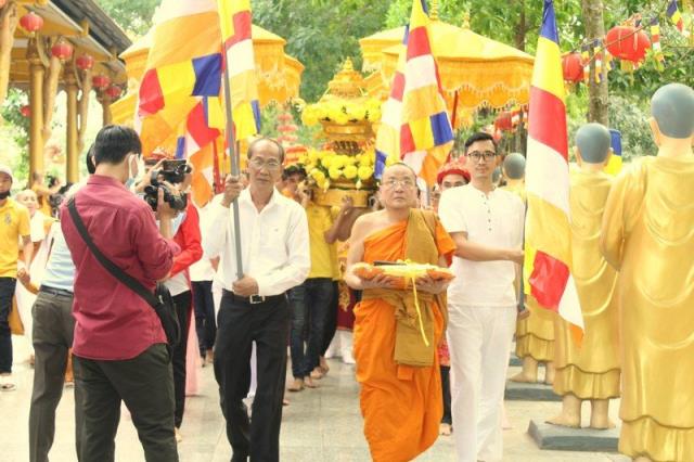 Đồng Nai: Tổng lãnh sự Vương quốc Campuchia - Malaysia - Hoàng gia Thái Lan dự lễ dâng Y Kathina tại Thiền viện Phước Sơn
