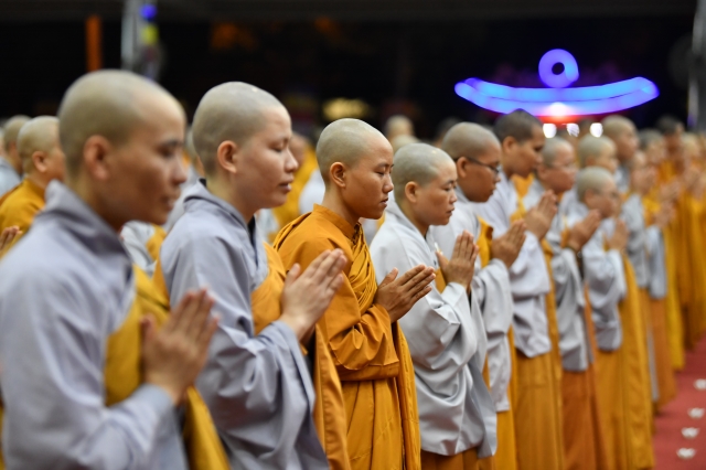 HVPGVN tại TP. HCM: Đêm thắp nến tri ân Thầy Cô và cầu nguyện thế giới an bình