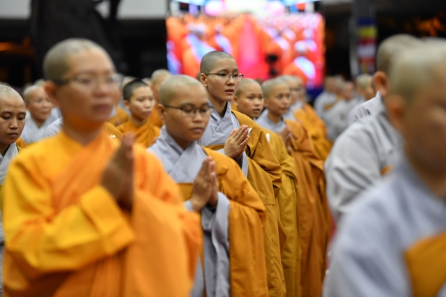 HVPGVN tại TP. HCM: Đêm thắp nến tri ân Thầy Cô và cầu nguyện thế giới an bình