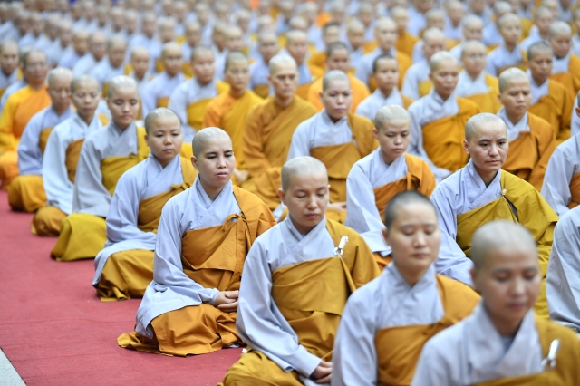 HVPGVN tại TP. HCM: Đêm thắp nến tri ân Thầy Cô và cầu nguyện thế giới an bình