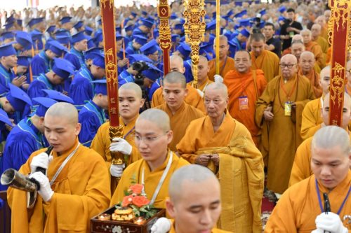 Quỹ ĐPNN Ủng Hộ 1.8 Tỷ Cứu Trợ Lũ Lụt Miền Trung Nhân Lễ Tốt Nghiệp – Khai Giảng Học Viện PGVN Tp.HCM Năm 2020