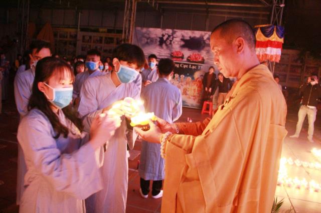 Thái Bình: Lễ hội hoa đăng vía Di Đà tại chùa Từ Xuyên