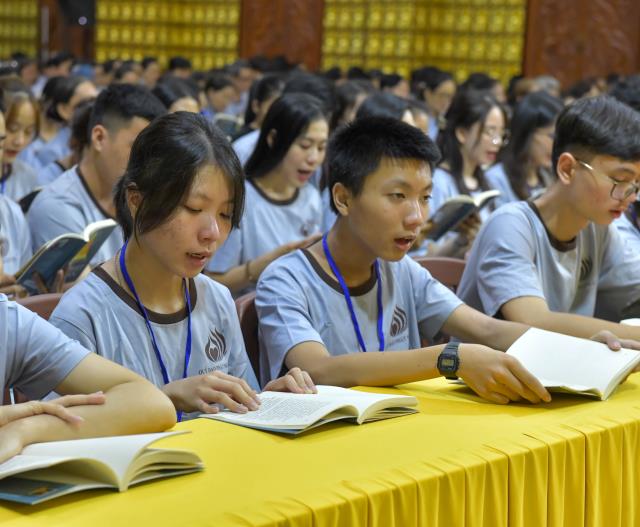 TP. HCM: Tiếp thêm sức mạnh qua khóa tu tuổi trẻ