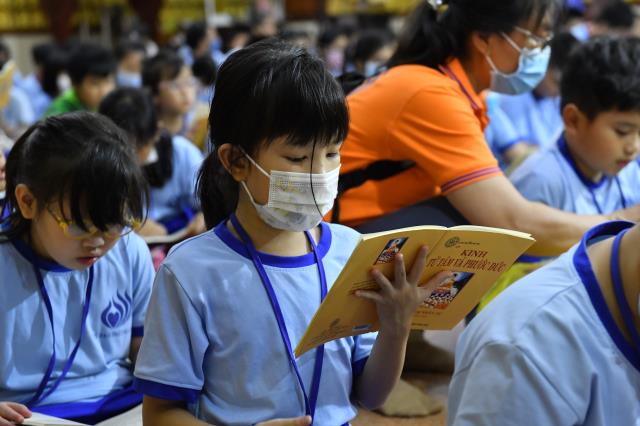Về chùa, ươm mầm những ước mơ