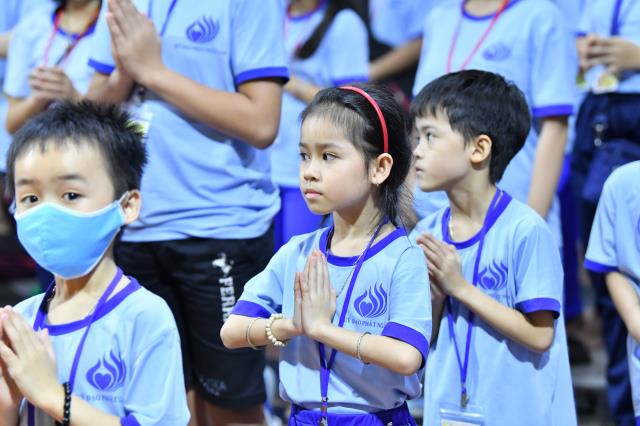 Về chùa, ươm mầm những ước mơ