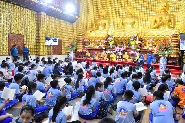 Chùa Giác Ngộ: Khóa tu Búp Sen Từ Bi cuối cùng của năm 2020