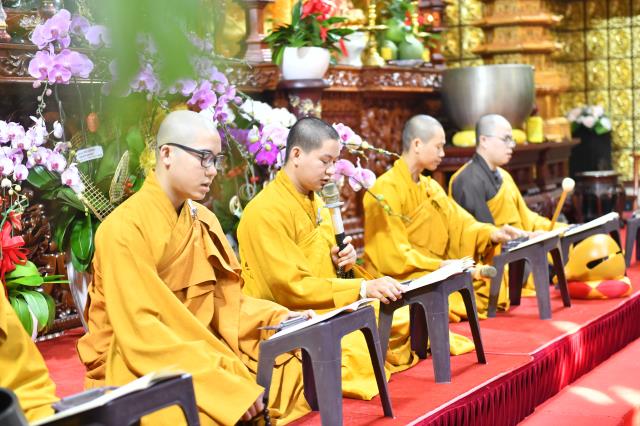 Chùa Giác Ngộ: Khóa tu Búp Sen Từ Bi cuối cùng của năm 2020