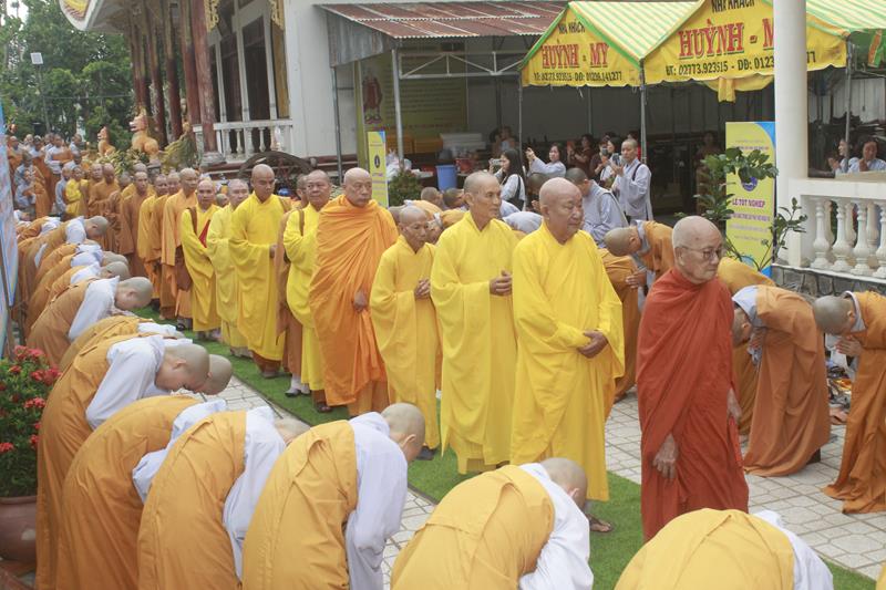 Đồng Tháp: Lễ tốt nghiệp khoá VIII và khai giảng khoá IX trường TCPH Đồng Tháp