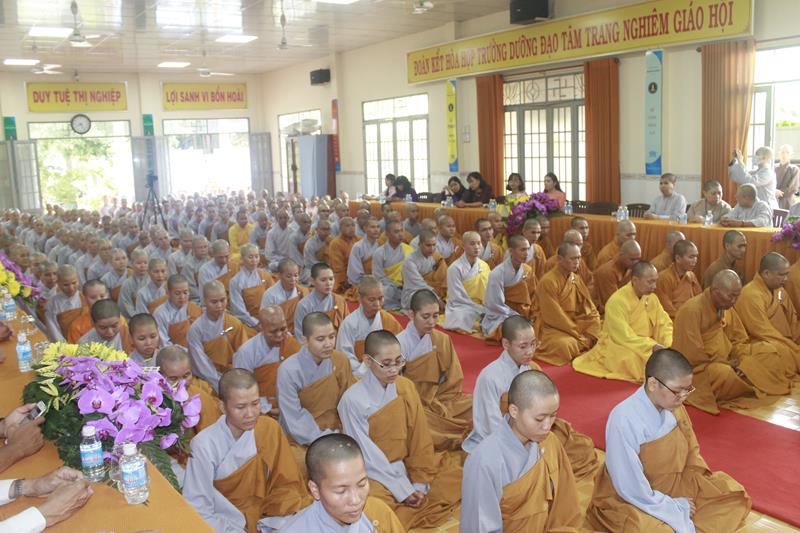 Đồng Tháp: Lễ tốt nghiệp khoá VIII và khai giảng khoá IX trường TCPH Đồng Tháp