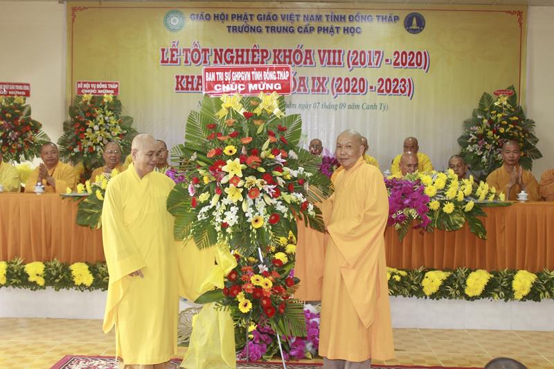 Đồng Tháp: Lễ tốt nghiệp khoá VIII và khai giảng khoá IX trường TCPH Đồng Tháp