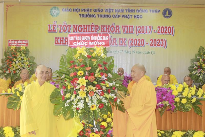 Đồng Tháp: Lễ tốt nghiệp khoá VIII và khai giảng khoá IX trường TCPH Đồng Tháp