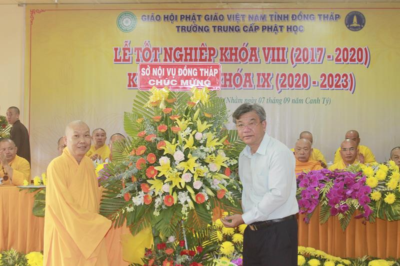 Đồng Tháp: Lễ tốt nghiệp khoá VIII và khai giảng khoá IX trường TCPH Đồng Tháp