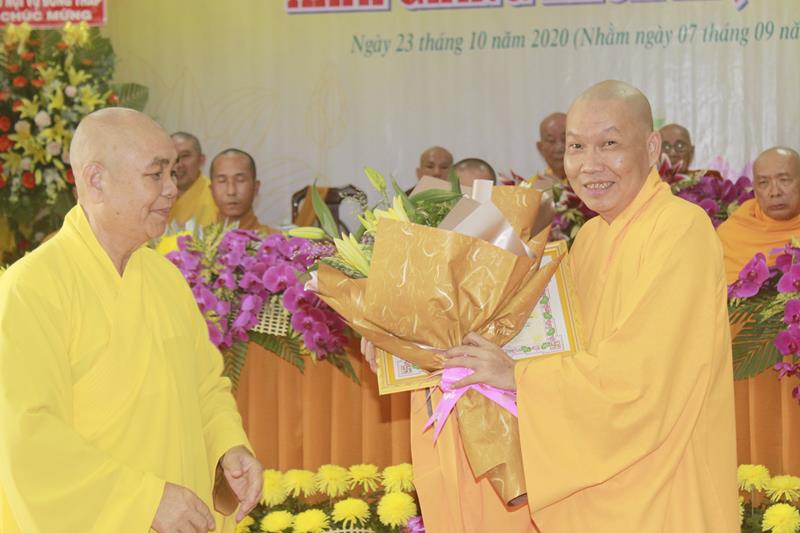Đồng Tháp: Lễ tốt nghiệp khoá VIII và khai giảng khoá IX trường TCPH Đồng Tháp