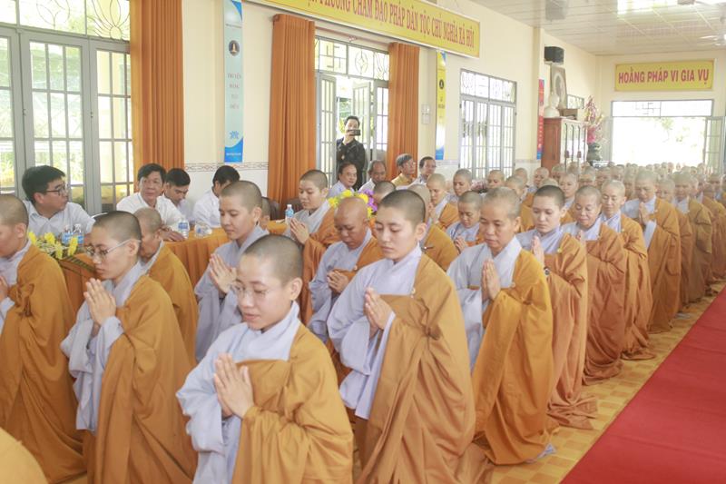 Đồng Tháp: Lễ tốt nghiệp khoá VIII và khai giảng khoá IX trường TCPH Đồng Tháp