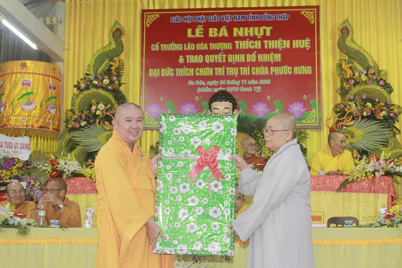 Đồng Tháp: Lễ công bố quyết định bổ nhiệm Trụ trì chùa Phước Hưng