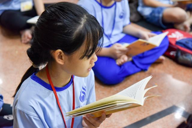 “Búp sen” đập heo, hướng về miền Trung thân yêu