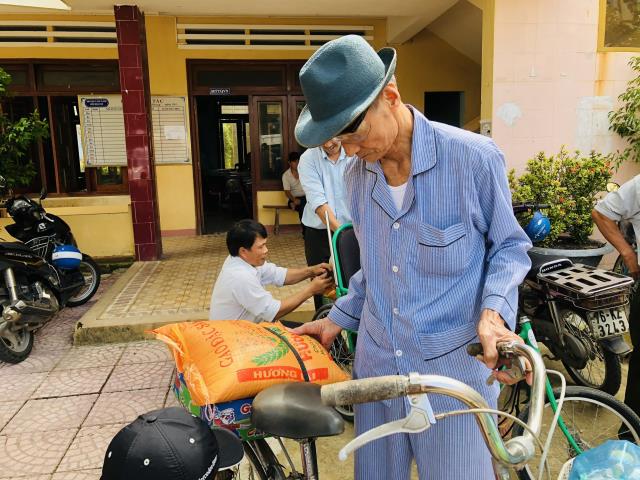 Phật Giáo Thủ Đức Quyên Góp Gần 5 Tỷ Đồng Cứu Trợ Đồng Bào Miền Trung