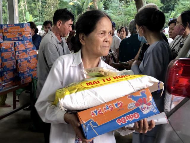 Phật Giáo Thủ Đức Quyên Góp Gần 5 Tỷ Đồng Cứu Trợ Đồng Bào Miền Trung