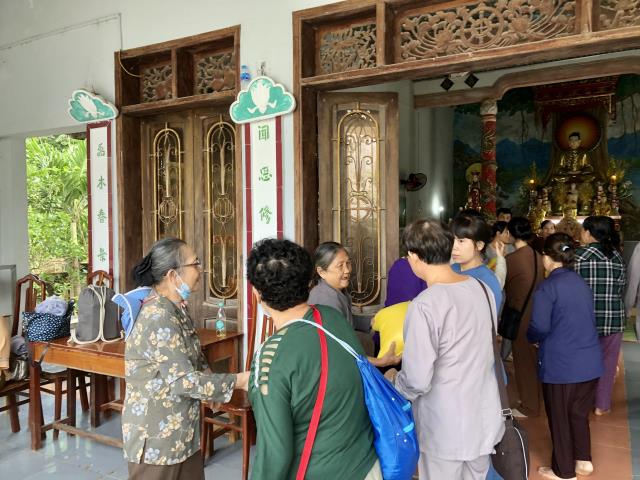 Phật Giáo Thủ Đức Quyên Góp Gần 5 Tỷ Đồng Cứu Trợ Đồng Bào Miền Trung