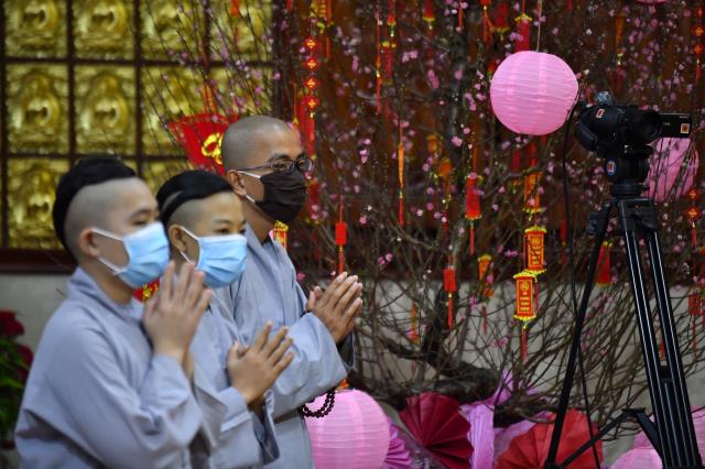 Chùa Giác Ngộ khai Kinh Dược Sư vào mồng Một Tân Sửu: 12 hạnh nguyện giúp đời