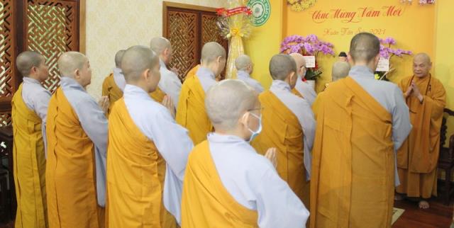 TP Hồ Chí Minh: Phân ban Ni giới Trung Ương chúc Tết Tân Sửu 2021
