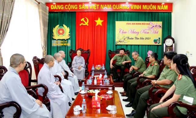 TP Hồ Chí Minh: Phân ban Ni giới Trung Ương chúc Tết Tân Sửu 2021