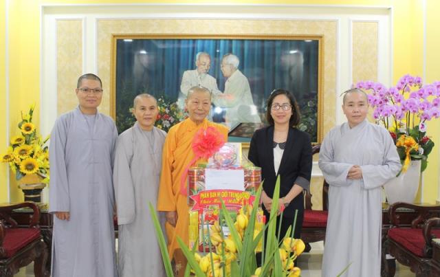 TP Hồ Chí Minh: Phân ban Ni giới Trung Ương chúc Tết Tân Sửu 2021