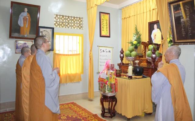 TP Hồ Chí Minh: Phân ban Ni giới Trung Ương chúc Tết Tân Sửu 2021