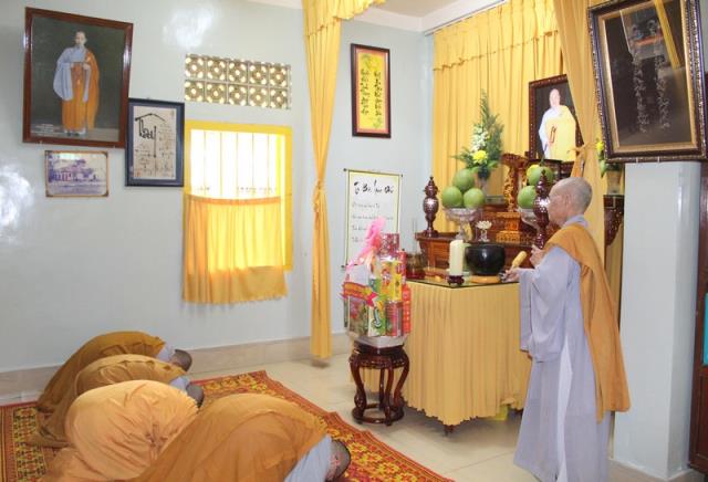 TP Hồ Chí Minh: Phân ban Ni giới Trung Ương chúc Tết Tân Sửu 2021