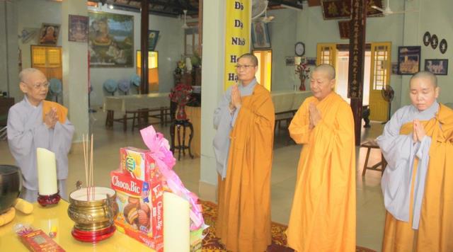 TP Hồ Chí Minh: Phân ban Ni giới Trung Ương chúc Tết Tân Sửu 2021