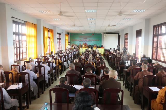 Phiên làm việc của 05 tiểu ban trong Hội thảo &#039;Phật giáo vùng Nam bộ: Sự hình thành và phát triển&quot;