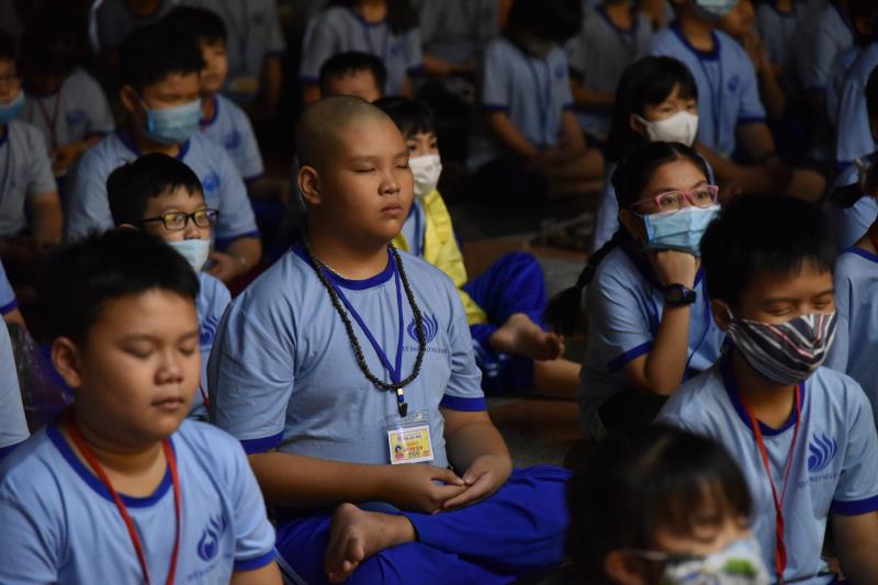 Khóa tu Búp Sen Từ Bi: Đi qua năm Canh Tý