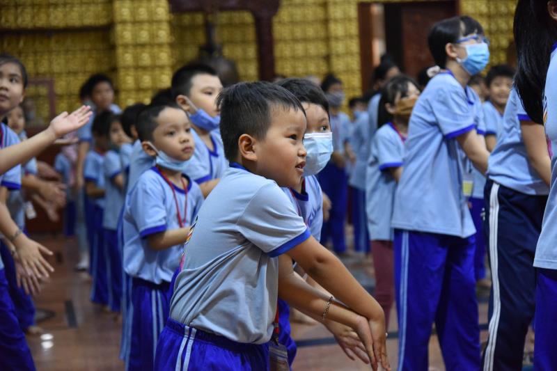 Khóa tu Búp Sen Từ Bi: Đi qua năm Canh Tý