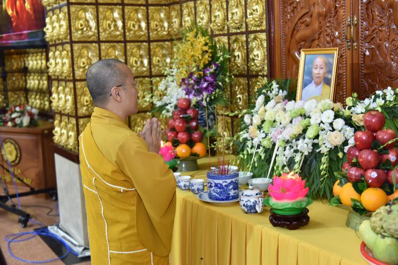 Trang nghiêm Lễ Tưởng niệm thân mẫu TT. Thích Nhật Từ